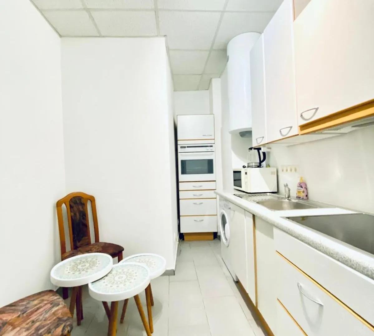 Sweet 3-Bedroom Shared Apartment In A Quiet Neighborhood Bécs Ausztria