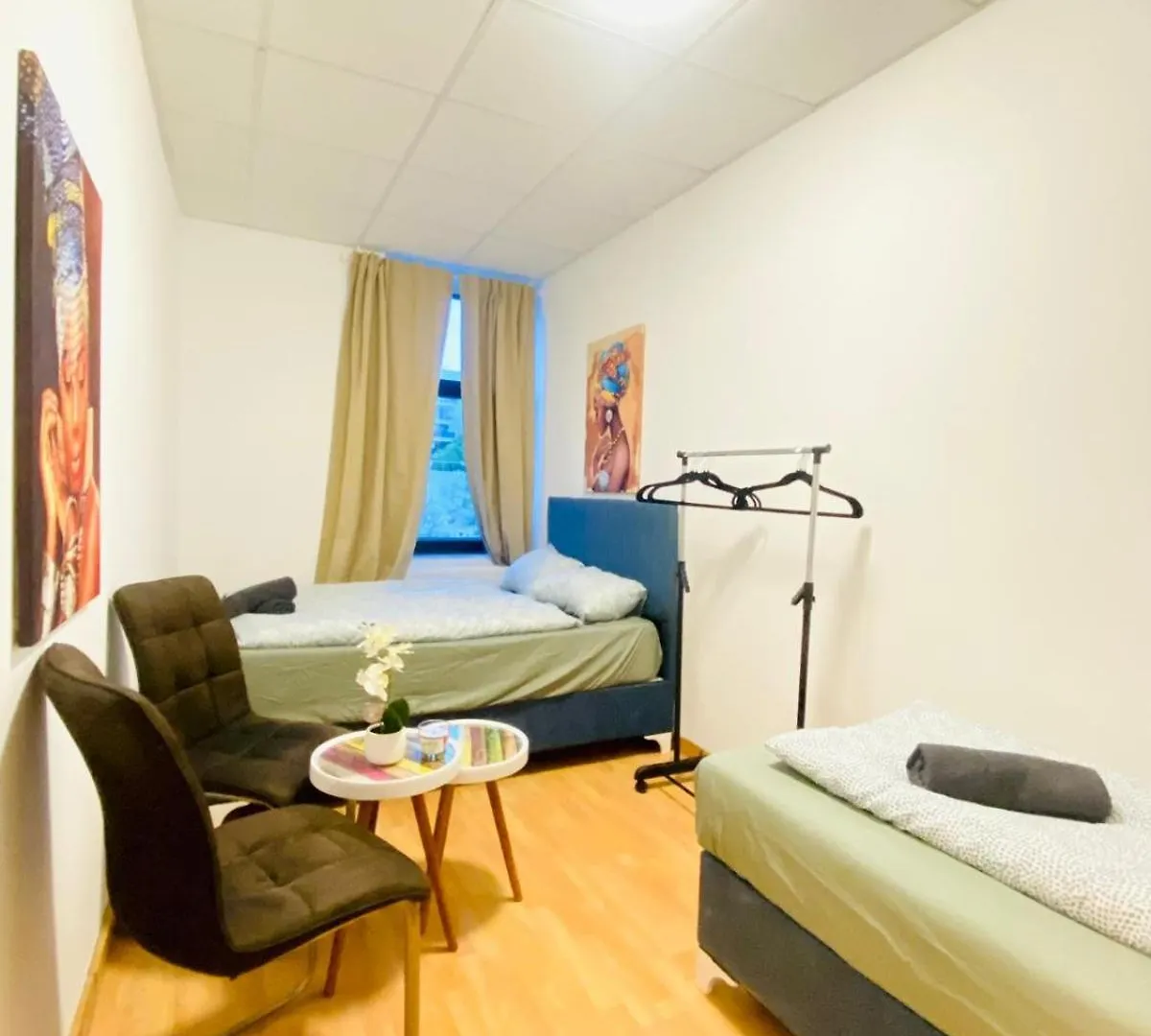 Sweet 3-Bedroom Shared Apartment In A Quiet Neighborhood Bécs
