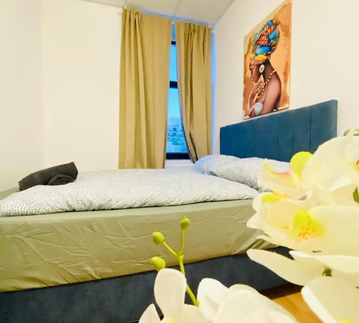 Sweet 3-Bedroom Shared Apartment In A Quiet Neighborhood Wenen 0*,  Oostenrijk